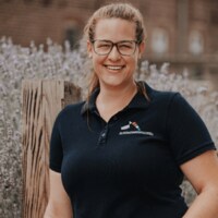 Portrait Frau Deliga